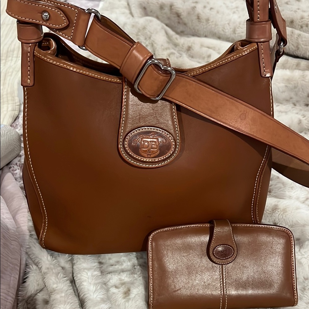 Vintage Dooney & Bourke Shoulder Bag & wallet